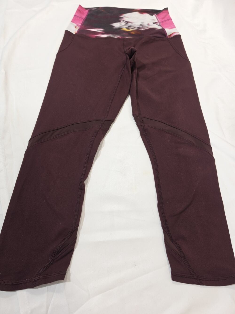 LULULEMON Women's Size 4 Wunder Under Crop Leggings Bordeaux Drama 21" B8 EUC
